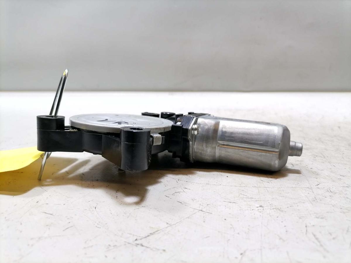 Kia Carnival 2 original Fensterhebermotor vorn rechts Bj.2009